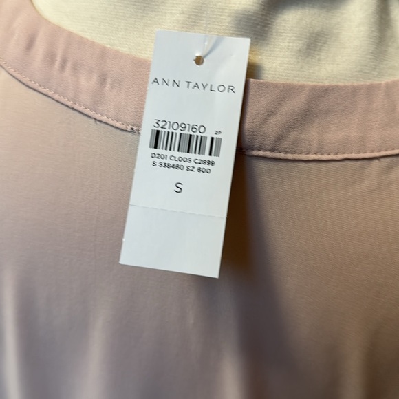 Ann Taylor blush pink blouse small NWT long sleeve v neck - Picture 5 of 5